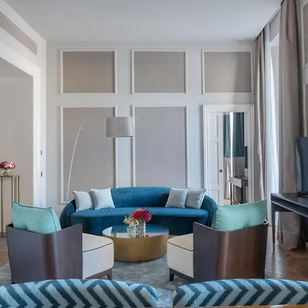 - Palazzo Signoria Luxury 1-biancone
