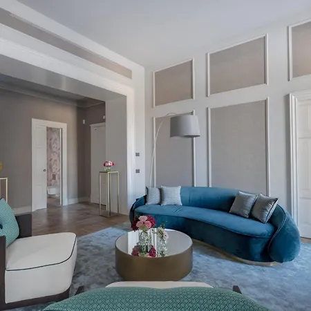 - Palazzo Signoria Luxury 1-biancone