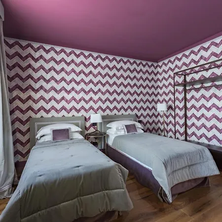 - Palazzo Signoria Luxury 1-biancone *